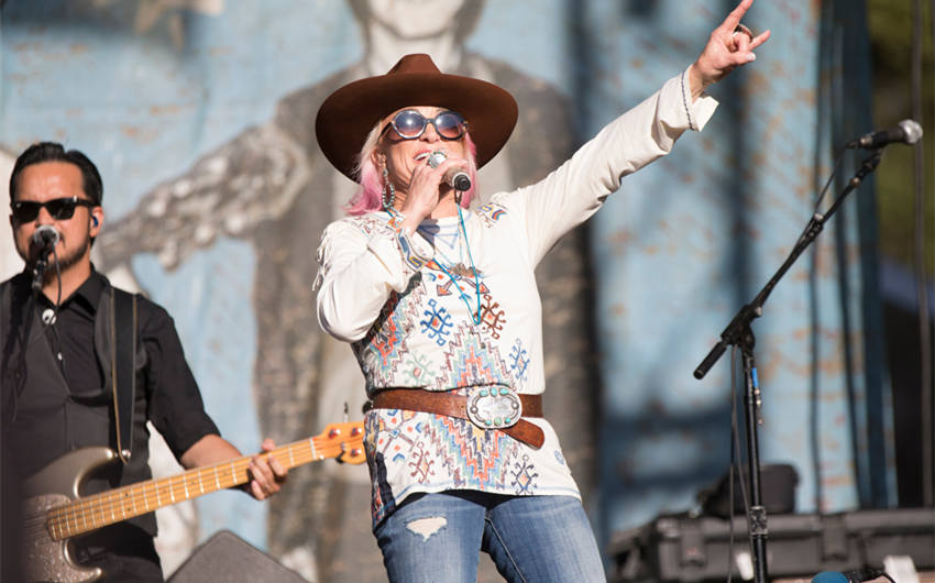 tanya tucker first husband