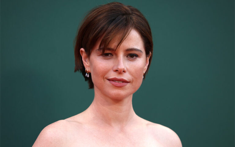 jessie buckley husband