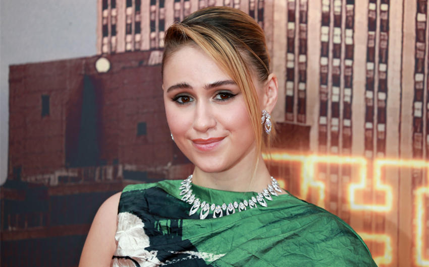 maria bakalova husband