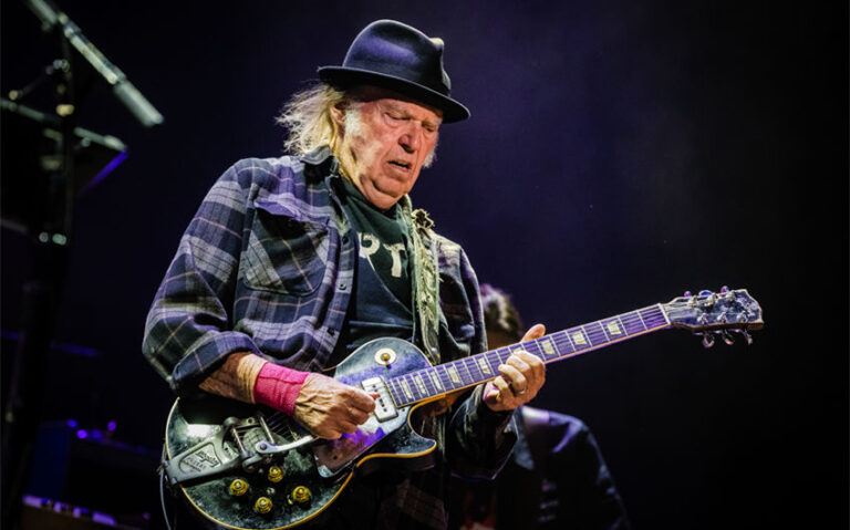 neil young net worth