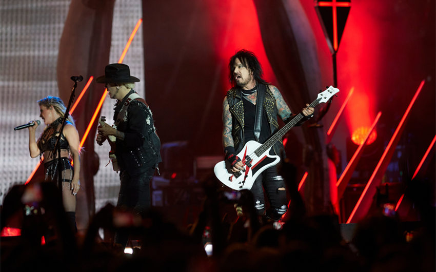 mötley crüe net worth